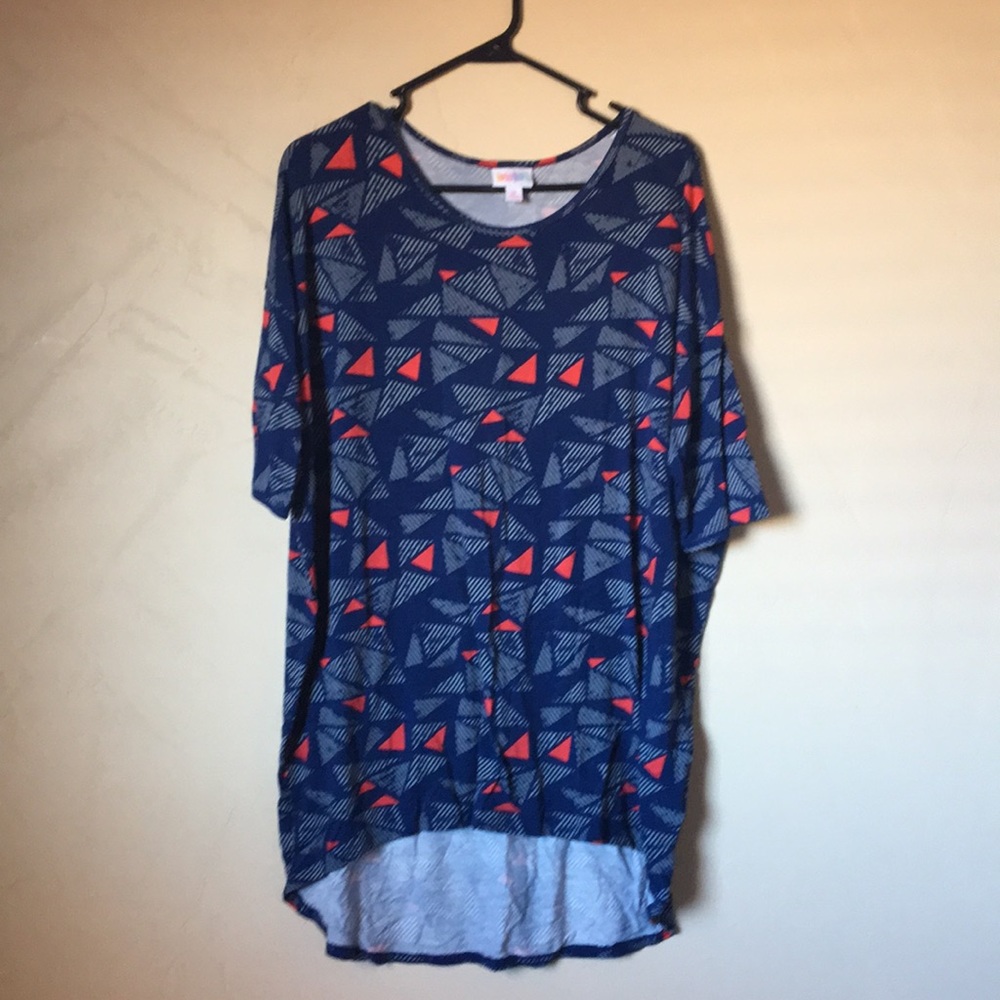 LuLaRoe Medium Irma geometric print